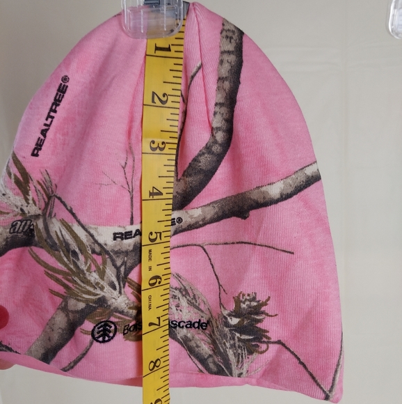 Realtree Woman's Ski Cap Pink Cammo - Picture 6 of 8